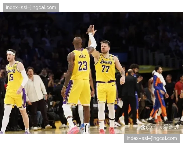 NBA常规赛：湖人主场迎战公牛，詹姆斯缺阵东契奇领衔