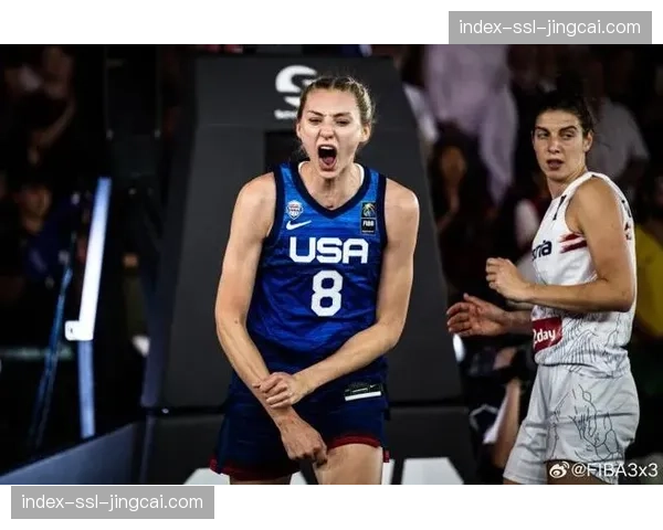 WNBA季前训练营开启，状元秀卡梅伦·布林克完成首次合练。